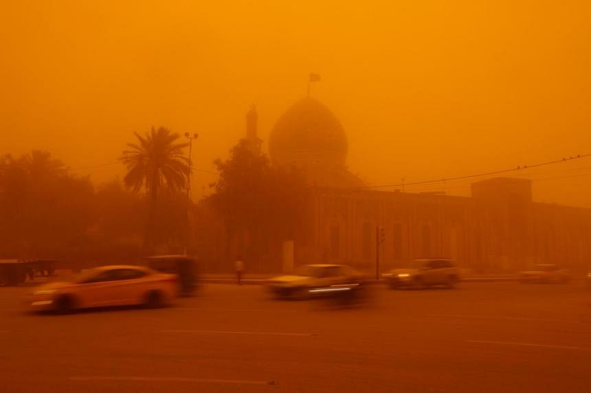 Irak terhenti selama badai pasir terbaru