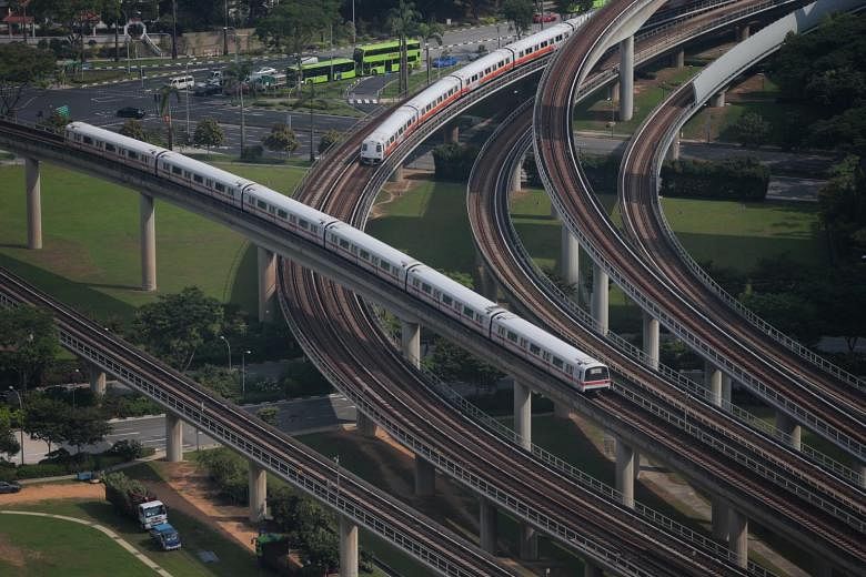 Pembangunan stasiun Jurong West, Bahar Junction di Jalur Wilayah Jurong akan dimulai pada 2020, berakhir pada 2026