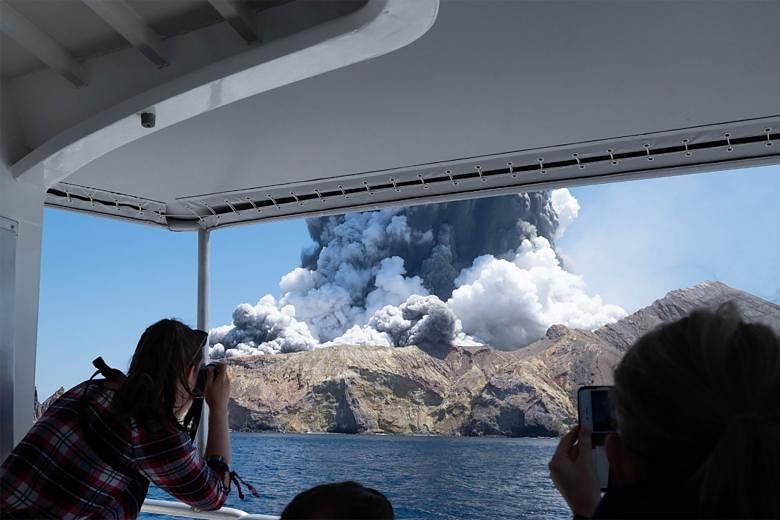 Tidak ada lagi yang selamat yang diharapkan dalam letusan gunung berapi White Island Selandia Baru: Polisi