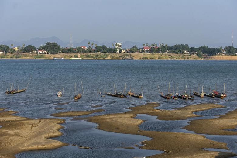 Komisi Sungai Mekong mengeluarkan peringatan tentang air biru-hijau