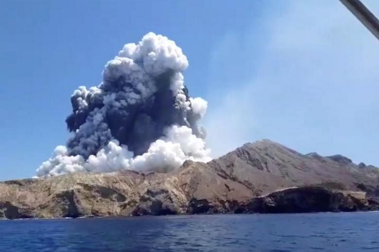 Gunung berapi White Island Selandia Baru meletus: Bencana gunung berapi mematikan lainnya di seluruh dunia